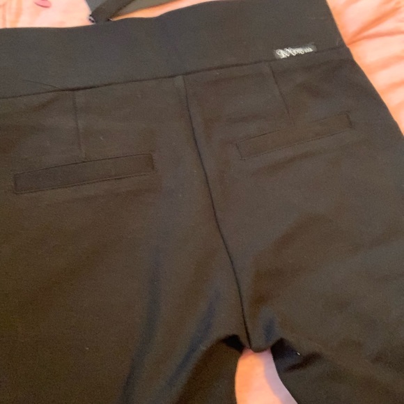 Black pair of casual leggings - Picture 1 of 4